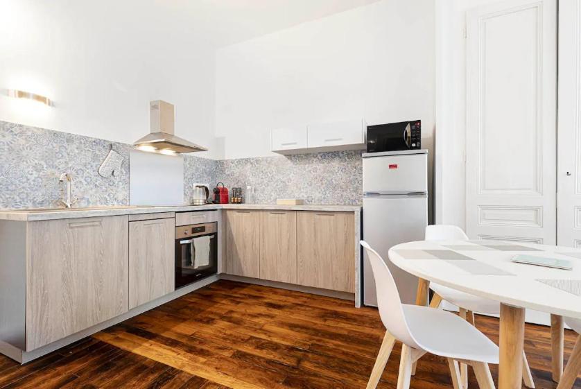 Appartement 2 Pieces Jean Mace Et Stationnement Lyon Exterior foto
