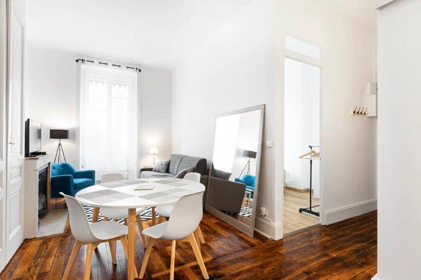 Appartement 2 Pieces Jean Mace Et Stationnement Lyon Exterior foto